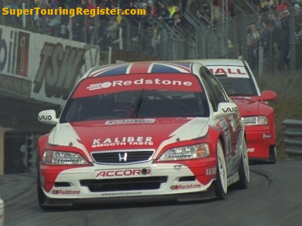 Gabriele Tarquini @ Brands Hatch, Apr 2000
