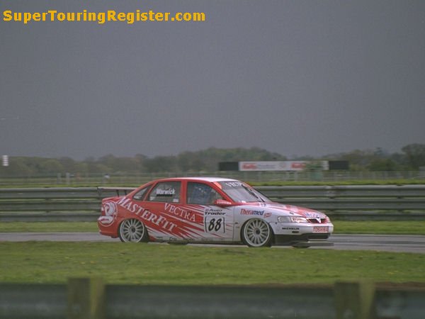 Derek Warwick @ Silverstone, Apr 1998