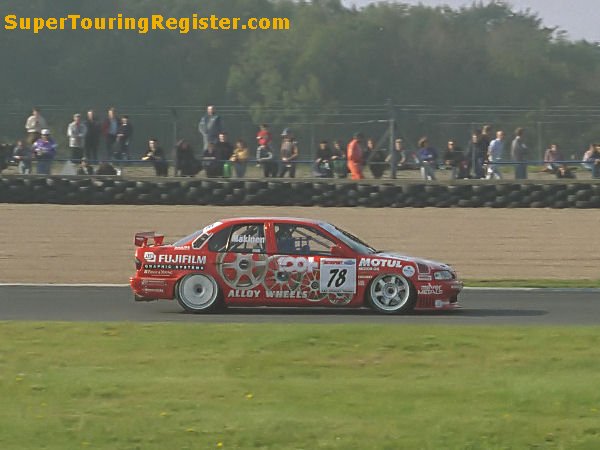 Kari Makinen @ Donington, Oct 1997