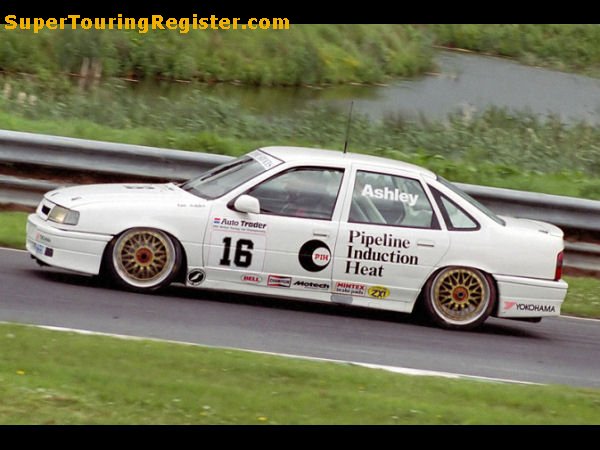 Ian Ashley @ Oulton Park 1993