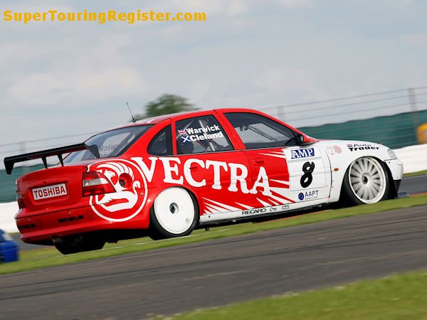 Simon Dickinson / Alex Schooledge - Vauxhall Vectra