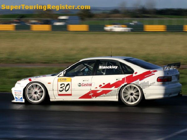 Simon Blanckley @ Croft, Nov 2005