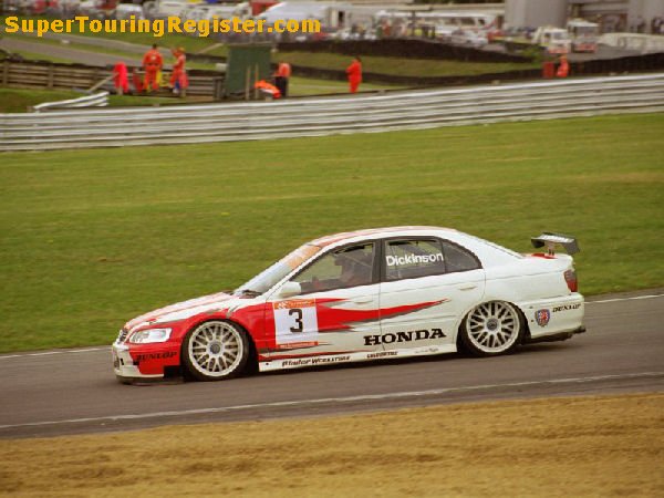 Simon Dickinson @ Brands Hatch, Sep 2002