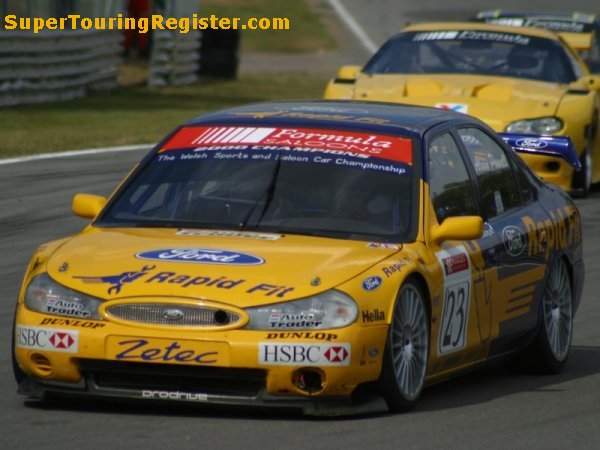 Alvin Powell @ Brands Hatch, Aug 2003
