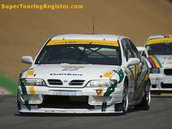 Derek Hale @ Brands Hatch, Jul 2005